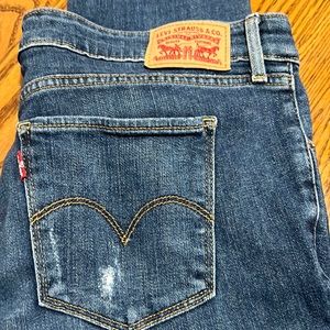 Levi’s 711 Skinny Jeans